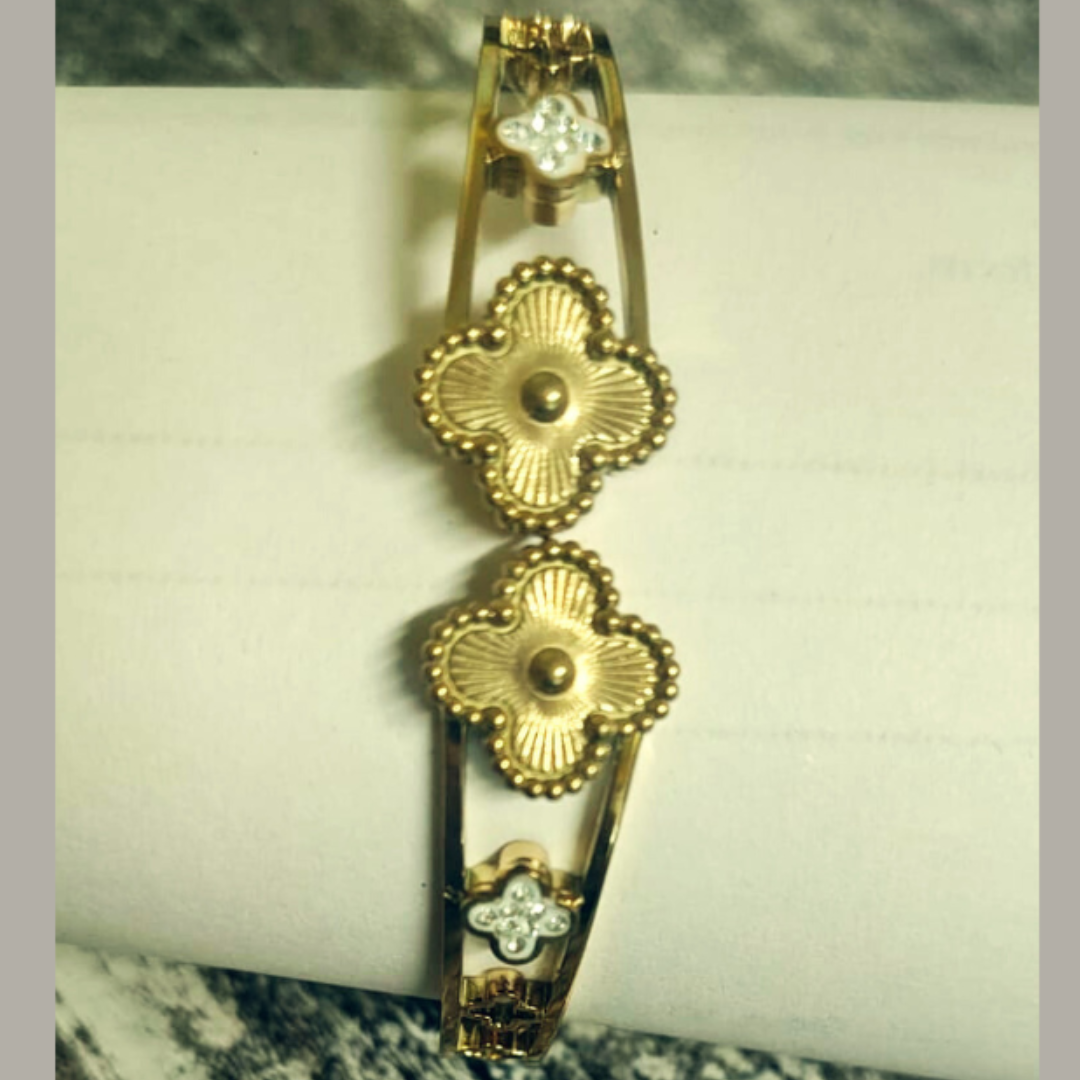 Eternal Blossom Clover Bangle Bracelet
