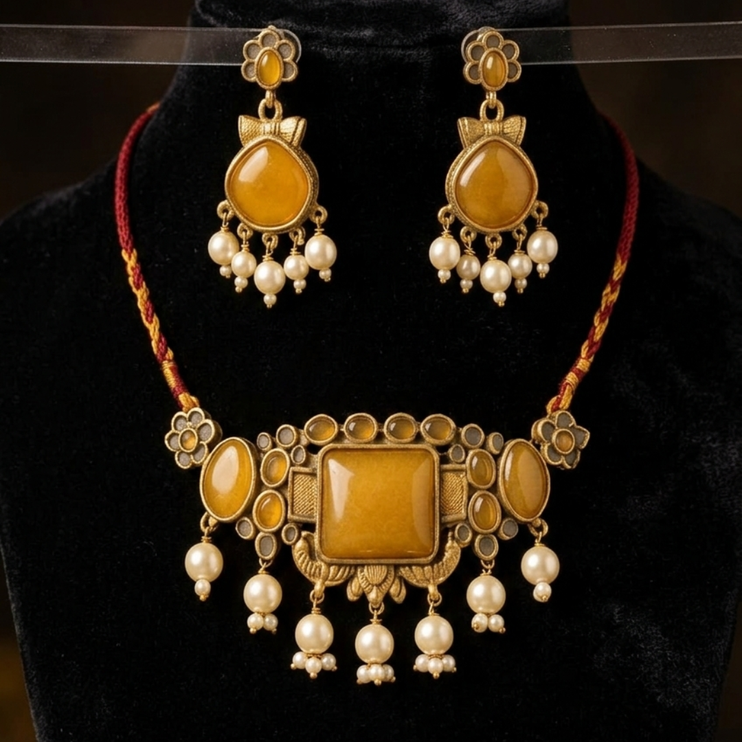 Golden Amber Antique Choker Set