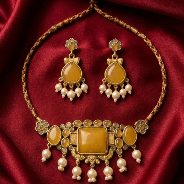Golden Amber Antique Choker Set