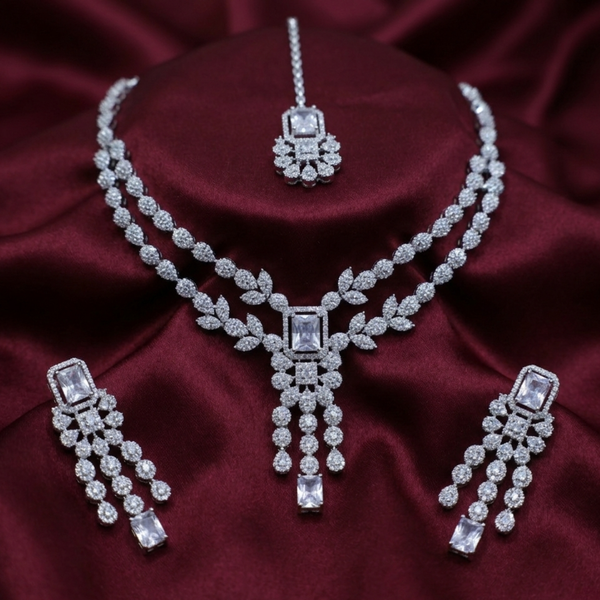 Elegant Crystal Drop Jewelry Set with Maang Tikka