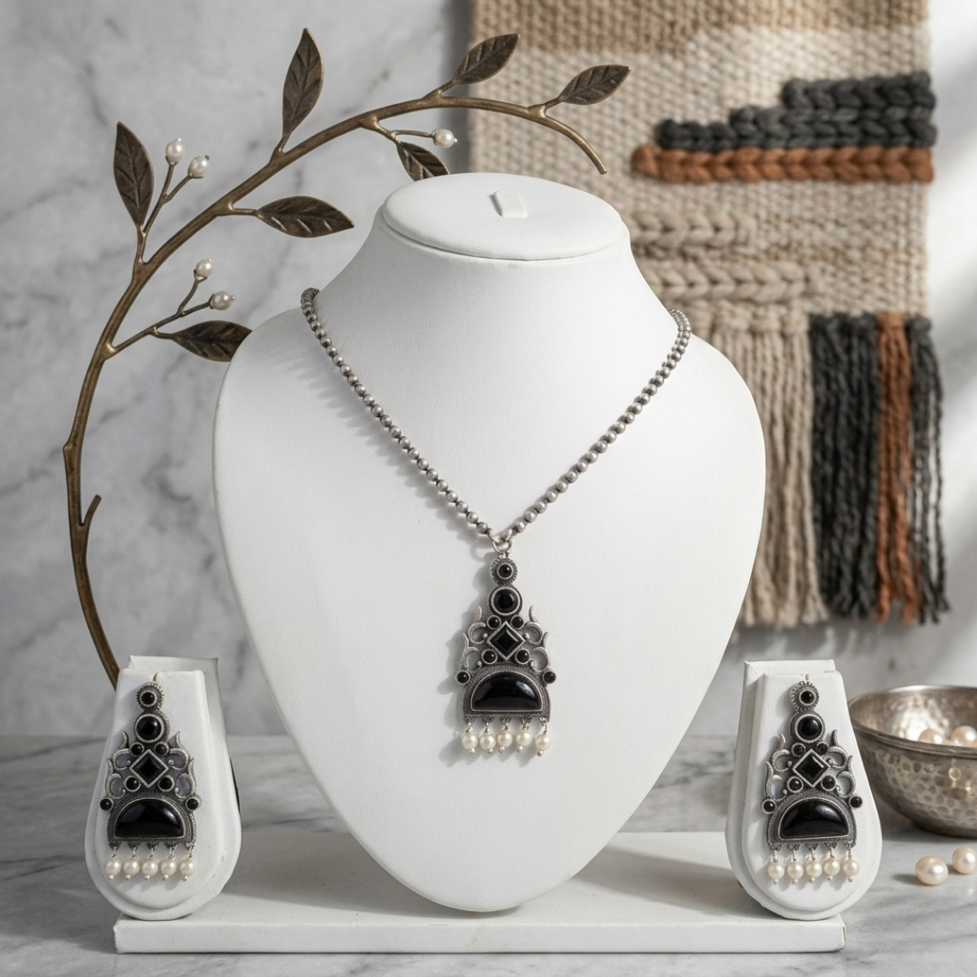 The Empress Onyx & Pearl Pendant Set