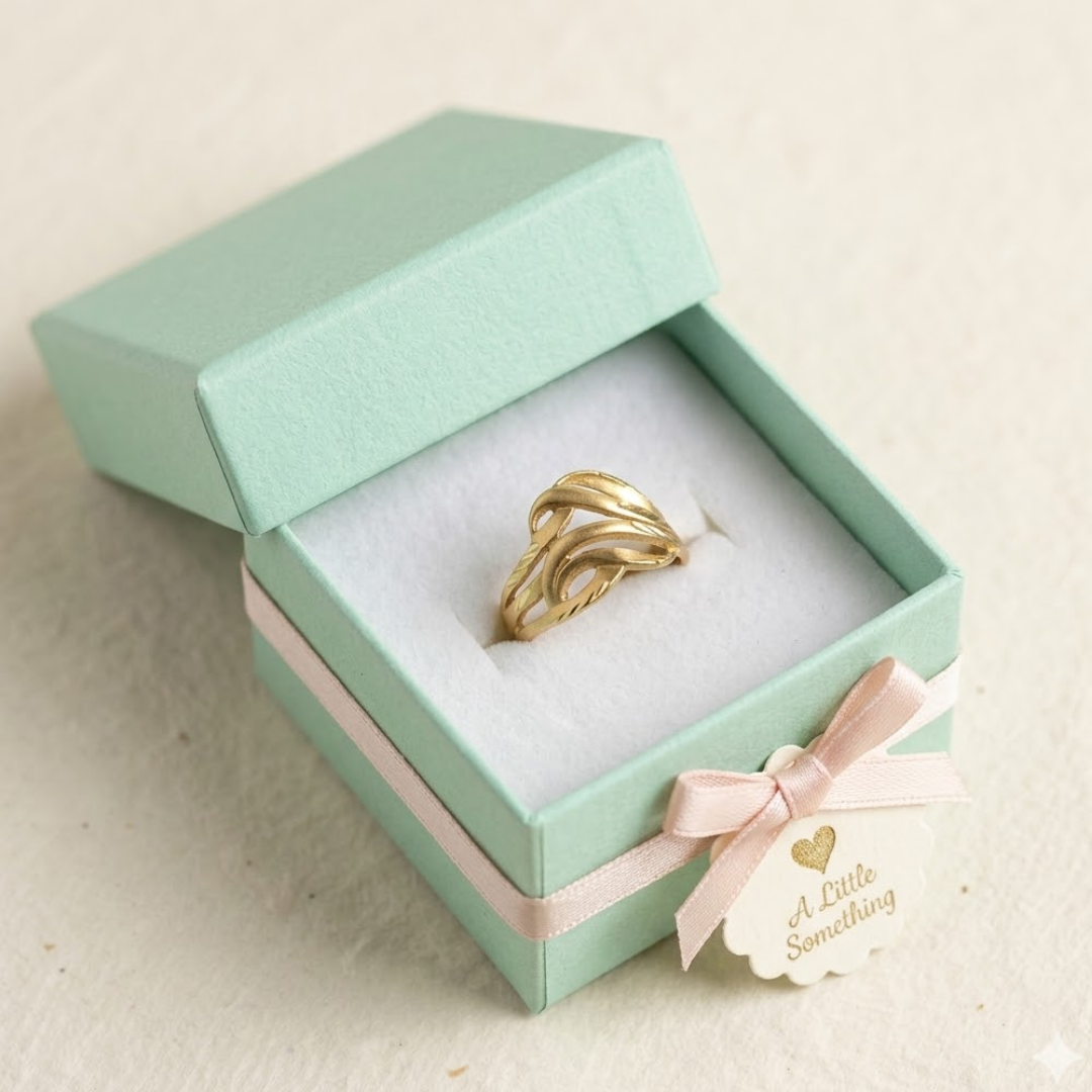 Nova Swirl Ring