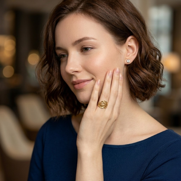Nova Swirl Ring