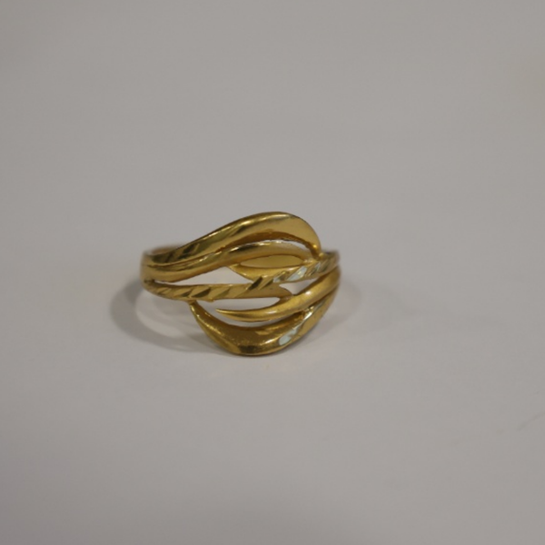 Jwanas Aura Wave Ring close-up on grey background