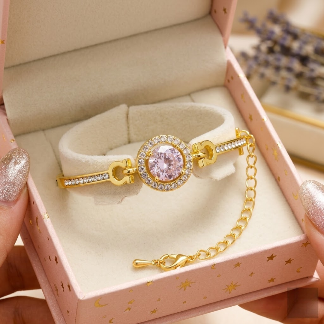 Jwanas Celeste Halo Bracelet displayed in jewellery box packaging