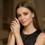Model wearing Jwanas Gilded Swirl Cocktail Ring