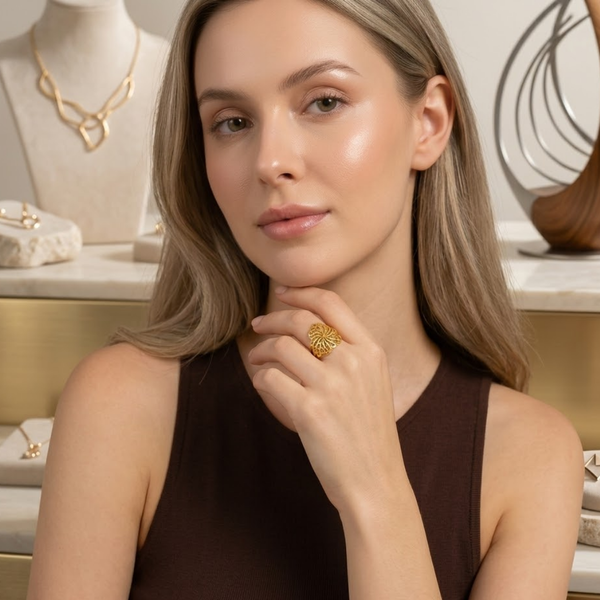 Model wearing Jwanas Golden Pinwheel Filigree Ring