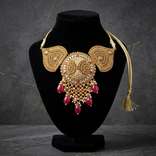 Jwanas Heritage Gold Filigree Choker displayed on mannequin bust