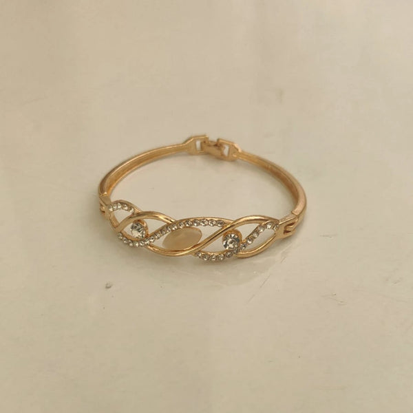 Jwanas Infinity Wave Crystal Bangle Bracelet close-up