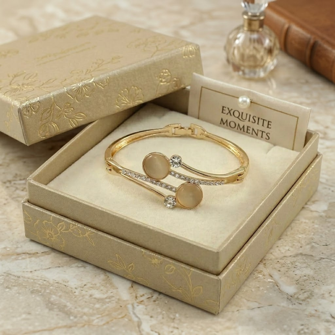 Jwanas Luna Celeste Bangle displayed in gift box packaging